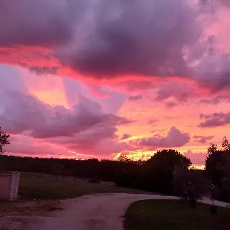 Tatil Evi Le Domaine De Camberoux *